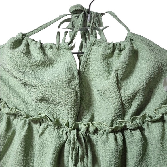 SHEIN Front Tie Crop Peplum Halter Top in Mint Green - Picture 7 of 12